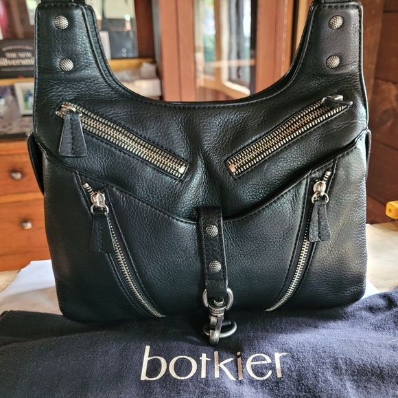 Botkier Leather Trigger Saddle Shoulder Bag in Black - Picture 12 of 15
